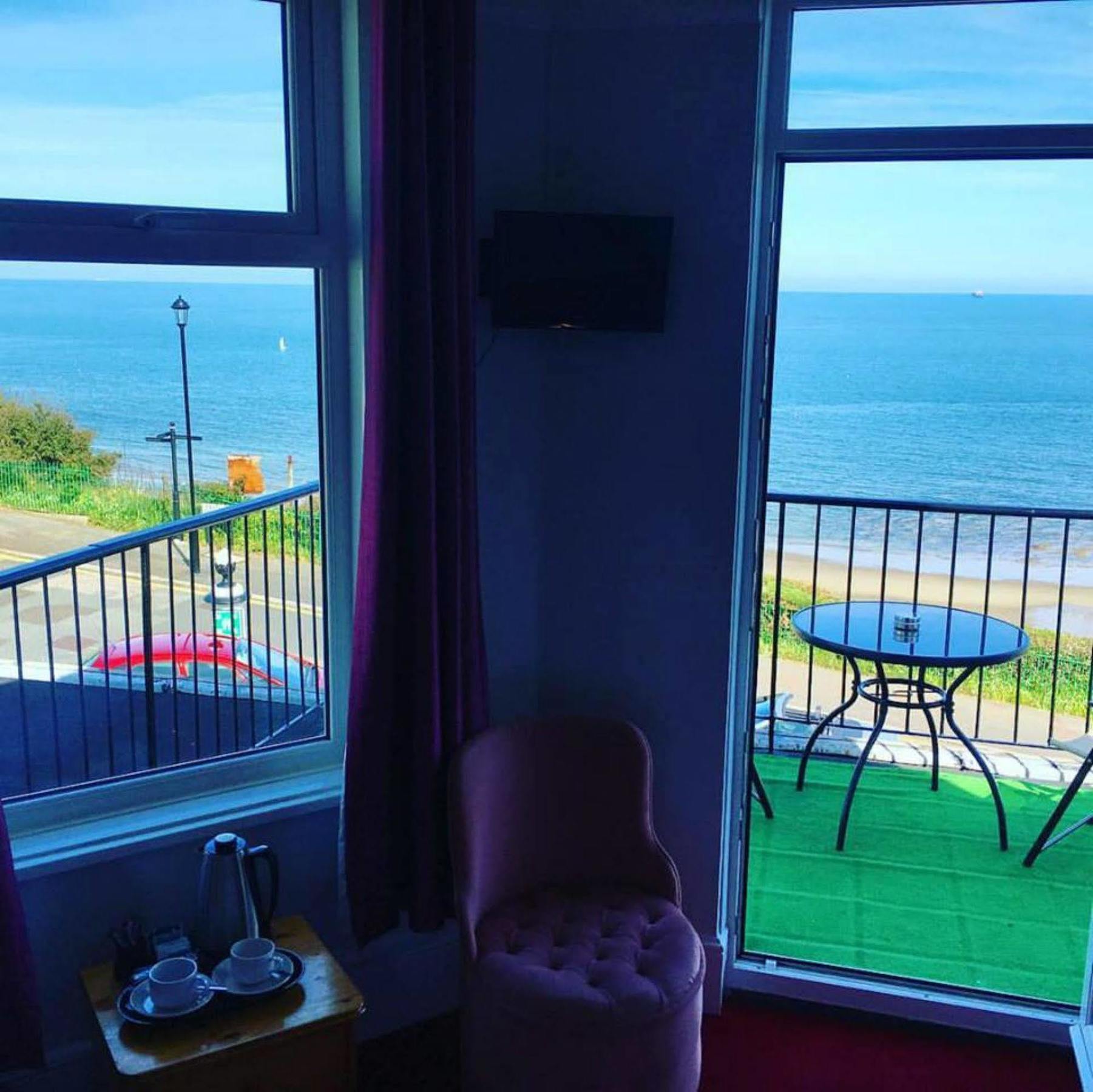 Harrow Lodge Hotel Shanklin Esterno foto